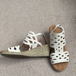 Women's White Wedge Sandals